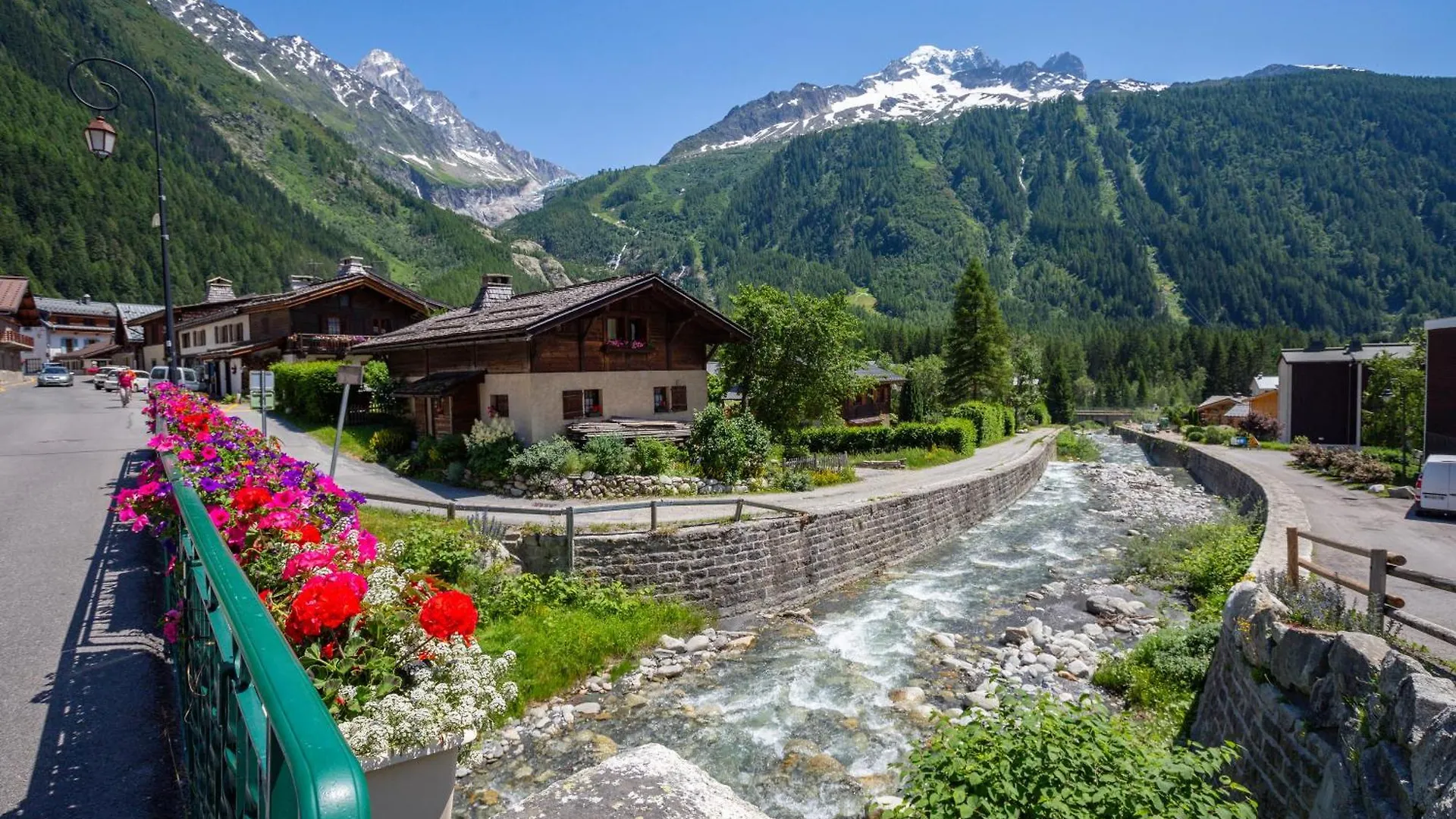 Residence Grand Roc - Campanules 213 - Happy Rentals Chamonix